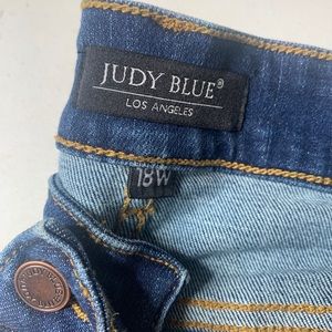 Judy Blue Skinny Fit Jeans